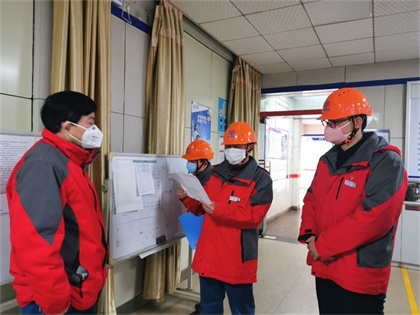 瀘天化股份公司領(lǐng)導(dǎo)深入生產(chǎn)銷售一線督查疫情防控工作
