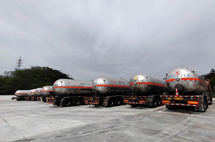 瀘天化股份公司液氨運輸車輛停車場升級改造項目一次性通過竣工驗收