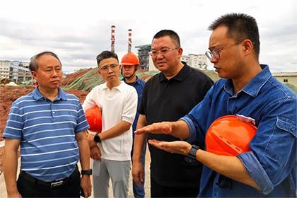 瀘天化股份公司黨委書記廖廷君一行到10萬噸/年綠色精細化學(xué)品項目建設(shè)現(xiàn)場調(diào)研指導(dǎo)工作